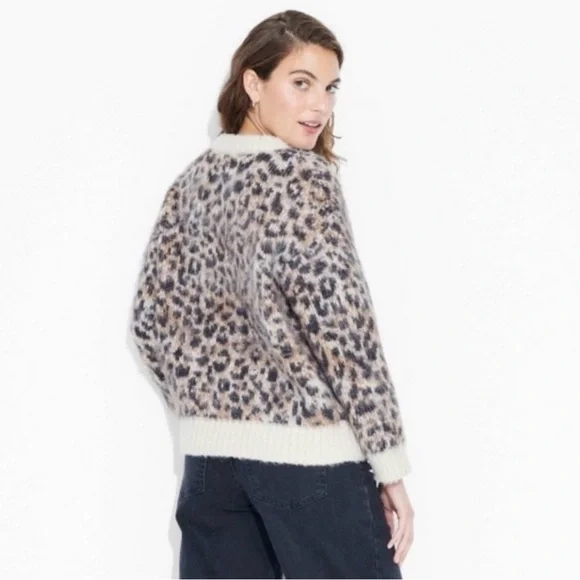 NWT Wild Fable Cozy Oversized Leopard Print Crewneck Sweater - Picture 2 of 8